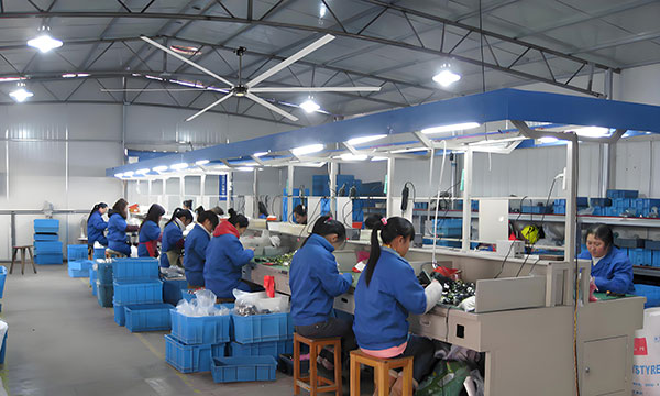 Ventiladores HVLS industriales y comerciales