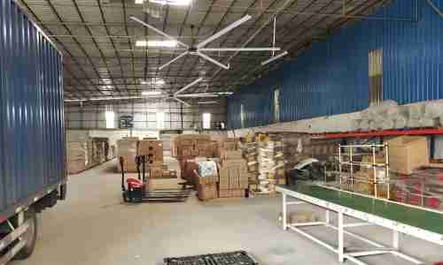 ¿Cuántas aspas son mejores para los ventiladores de techo industriales grandes (ventiladores HVLS)?